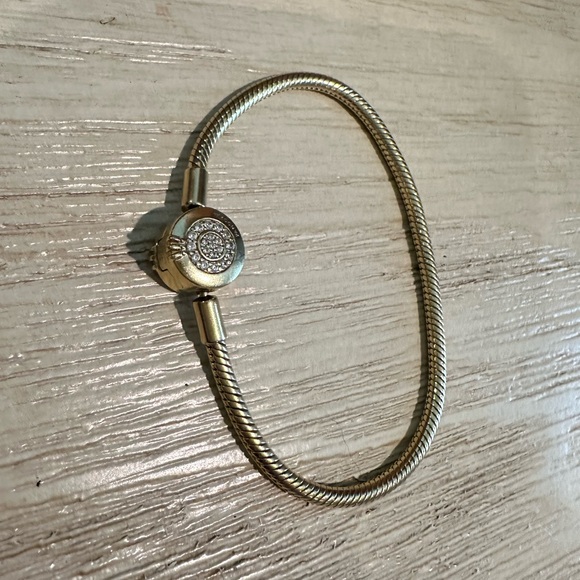 Pandora Moments Sparkling Crown O Snake Chain Bracelet AUTH. - Picture 5 of 5